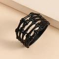 Anello gotico mano scheletrica in nero opaco con dettagli punk intricati - Aperto Regolabile / Stile osso nero opaco (A-1251)