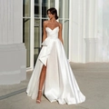 Franse minimalistische witte satijnen trouwjurk met sweetheart halslijn en strik - US 2 / Wit