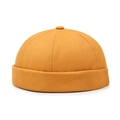 Unisex docker cap in mustard yellow cotton twill with a retro brimless 6-panel design - Adjustable / Yellow