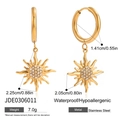 Goldene Sonnenohrringe aus Edelstahl wasserfest und hypoallergen mit Abmessungen - Sonne Creolen (JDE0306011)