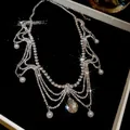Elegante ketting met strass, parels en peervormig kristal in een zwarte juwelendoos - Zilveren Kwastje Druppel Hanger (HN9606)
