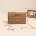 Borsa a tracolla quadrata in paglia con catena dorata per vacanze estive in spiaggia - caffè