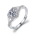Close-up of S925 sterling silver halo ring with a round zircon and twisted band detail - Adjustable Open / Luxury Heart Halo Twisted Style (1 Carat Effect)