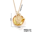 Détail d'un pendentif portrait doré avec cristaux jaunes et dimensions précises - Style Cristal Jaune (N00921-110)
