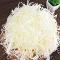 Carta tagliuzzata bianco puro per scatole regalo di Natale e confezioni artigianali DIY - Carta di Raffia Triturata Bianco Latte (1 Confezione)