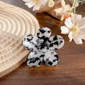 Elegant flower hair claw clip with black and white marble pattern made of acetate - 7cm / Black White Camouflage