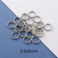 Makro-Detail von 0,6x6mm polierten Edelstahl-Doppelringen für die DIY-Schmuckherstellung - 0.6*6mm Stahlfarbe