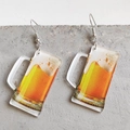 Orecchini creativi in acrilico a forma di bicchiere di birra con motivi dorati - Boccale da birra