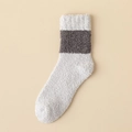 Chaussettes homme en polaire corail à rayures gris et blanc, texture douce chaude - Taille unique / Gris clair
