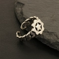 Foto macro de anillo estrella de plata vintage con banda de cadena cubana - Abierto Ajustable / Diseño Estrella-Plateado (RG0123-B)