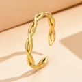Minimalistischer vergoldeter Edelstahlring mit geflochtenem verstellbarem Design - Geflochtener offener Stil / Gold