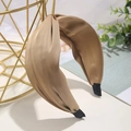 Cerchietto incrociato in seta color kaki per donna con elegante nodo intrecciato - Cachi