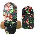 Lunga cuffia da notte in raso nero con stampa floreale e ampia fascia elastica - Taglia unica / Nero Con Fiori Rossi