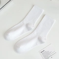 Classic white ribbed crew socks for women made of breathable cotton in minimalist style - One Size / White