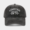 Détail de la broderie Limited Edition 1970 sur casquette en coton lavé vintage - Réglable / 1970 Noir