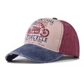 Dettaglio del cappellino in cotone lavato con stampa moto vintage e finitura invecchiata - Navy Davanti Rosso Vino Dietro