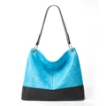 Grand sac cabas bicolore bleu ciel et noir avec texture cuir et anneaux dorés - Bleu sarcelle