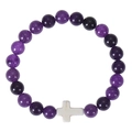Vue détaillée d'un bracelet en perles de pierre violette de 8mm avec croix blanche - Jade Violet