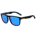 Lunettes de soleil sport polarisées avec monture noire mate et verres miroirs bleus - Monture bleu foncé verres miroirs bleu foncé / [attributs Du Produit] : Ces Lunettes De Soleil Polarisées Affichent Un Style Sportif Et Décontracté. Leur Monture Noire Mate Est Associée À Des Verres Bleu Vif Multicouches (finition Mercure) Créant Un Impact Visuel Saisissant. Les Branches Intérieures Sont Ornées De Rayures Bleues Dynamiques Et Les Articulations Arborent Le Logo « Polarized » Soulignant Ainsi Leur Protection Uv Professionnelle Et Leurs Propriétés Anti-éblouissement. [présentation Visuelle] : L’image Sur Fond Blanc Pur Est Une Image Produit Standard Pour Le E-commerce. La Composition Prise À Un Angle De 45° Équilibre Parfaitement La Présentation De La Face De La Monture Et Les Détails Des Branches. La Qualité D’image Est [élevée] Avec Une Exposition Précise Et Un Reflet Naturel Des Verres. L’attrait Esthétique Est [élevé] Avec Une Note Globale De [88] Restituant Efficacement La Texture Du Produit Et Assurant Une Impression D’ensemble Harmonieuse. [contenu Textuel] : Seul Le Texte « Polarized » Est Visible Sur L’image. Ces Informations Font Partie De La Documentation Produit Et Servent À Informer Les Acheteurs Sur Les Fonctionnalités Du Produit. Elles Ne Nécessitent Aucun Traitement Supplémentaire. [étiquette Logistique] : Aucune. Il S'agit D'un Accessoire De Lunettes Standard Qui N'entre Pas Dans Des Catégories Réglementées Telles Que Celles Liées À L'électricité Au Magnétisme Aux Animaux Ou Aux Plantes. [risque De Contrefaçon] : Contrefaçon De Produit : Aucune. Le Style Est Celui D'une Monture Rectangulaire Classique Sans Logo De Marque Connue Ni Dessin Ou Modèle Spécifique Protégé. Contrefaçon De Contexte : Aucune. La Probabilité De Contrefaçon Est Estimée À 01. [paramètres Du Produit] : Le Paramètre Principal Est « Polarisé » La Couleur Des Verres Est Bleu Miroir Et La Monture Est En Matériau Noir Mat.
