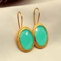 Boucles d'oreilles vintage avec cristal ovale vert menthe et bordure dorée torsadée - Vert Menthe Victorien Torsadé