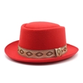 Chapeau Pork Pie rouge en laine pour hommes avec ruban à motif géométrique rétro - M (56-58cm) / Rouge