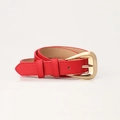 Elegante cintura da donna in ecopelle rossa con fibbia a V dorata lucida decorativa - Rosso