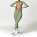 Conjunto de yoga de dos piezas verde salvia para mujer con top corto y leggings de talle alto - S / Manga Larga + Leggings / Verde Albahaca