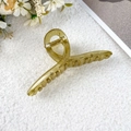 Translucent olive green PC hair claw clip in a unique twisted design for women - 13cm / Army Green