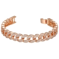 Bracciale cubano in oro rosa con micro pavé di zirconi cubici su sfondo bianco pulito - Oro rosa
