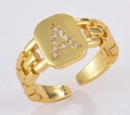 Bague chaîne dorée avec face carrée et lettre A sertie de zircons cubiques brillants - Lettre A