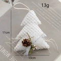Addobbo per albero di Natale in tessuto waffle bianco con pigna e bacche, 11cm - Albero di Natale bianco