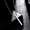 Silberne Titanstahl-Halskette mit rechteckigem Stabanhänger und Box-Kette für Herren im Schatten - Einzelner Anhänger (Keine Kette) / Stahlfarbe