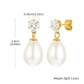 Detalle de los pendientes de perlas con dimensiones 2,4 cm altura y 0,55 cm de circón - Estilo Perla Strass Redondo (ED-782G01)