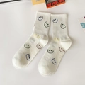Weiße Crew-Socken mit bunten gestickten Smileys und elastischen Rippbündchen - Einheitsgröße / Weiß Buntes Lächeln