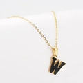 Collar dorado minimalista con colgante de letra W negra y marco metálico dorado - Letra W Dorada