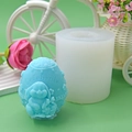 Moule en silicone blanc pour pâtisserie DIY avec un œuf bleu à relief de lapin Celebrate - Œuf de Lapin de Pâques (Celebrate)