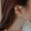 Elegante ear cuff a farfalla in argento con zirconi brillanti per orecchi non forati - Gancio per Orecchie a Farfalla in Lega d'Argento - Orecchio Destro (Singolo)