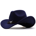 Détail du chapeau de cowboy en laine bleu marine avec bande en cuir et tête de taureau - Bleu marine