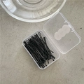 Detalle de pinzas para el cabello de metal negro en caja de plástico transparente - Horquillas Alargadas (30 piezas) / Negro
