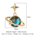 Goldener Planetenanhänger mit türkisem Galaxiemuster und funkelnden Zirkonia-Sternen - Planet(VC457) / Gold