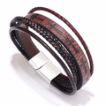 Bracciale da uomo in pelle marrone intrecciata con motivo a croce e chiusura magnetica - 21cm / caffè