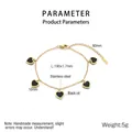 Dettaglio del bracciale in acciaio inossidabile placcato oro 18K con cuori neri - Nero