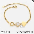 Pulsera de acero de titanio dorada con dijes de triple corazón e incrustación de circón - Pulsera de Oro