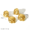 Detailed size map of gold shell earrings showing 20mm width and 24mm height on white background - Gold Single Layer Fan Shaped Shell Style (TE6896)