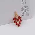 Détail du pendentif fleur en zircon rouge avec des gemmes en forme de goutte d'eau - 2# Rouge