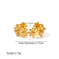Macro shot showing dimensions of 18K gold daisy ring with 1.77cm diameter size - Daisy Open Ring
