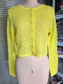 Neon gele opengewerkte gebreide cardigan met vierkante knopen en luchtige textuur - S / Neon Geel