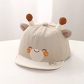 Détail de la casquette bébé avec cornes de girafe 3D et visage animal brodé - 46-48cm (6-20 Mois) / Khaki Foncé