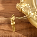 Collana con ciondolo astratto madre e figlia che si abbracciano placcato oro 14K - Oro