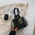 Sac seau vintage en cuir PU noir avec poignée et boucle hexagonale en métal doré - Noir